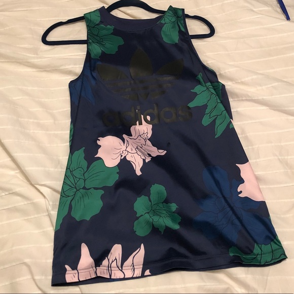 ADIDAS worn once tank large flowers street chique - Picture 8 of 8
